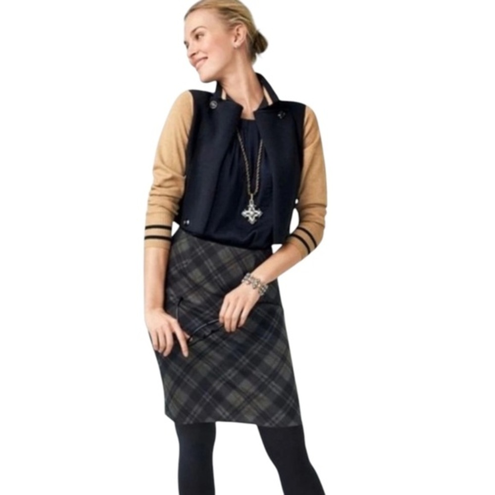 CAbi 3756 Step Out Straight Pencil Skirt Gray Kennedy Plaid Zip Back Womens 4